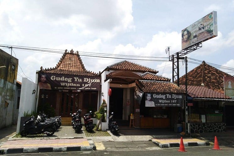 5 Tempat Makan di Jogja Ini Bikin Liburanmu Gak Bisa Lupa!