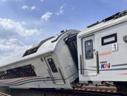 KA Purwojaya Anjlok di Bekasi, Gangguan Besar Terjadi di Lintas Bandung!