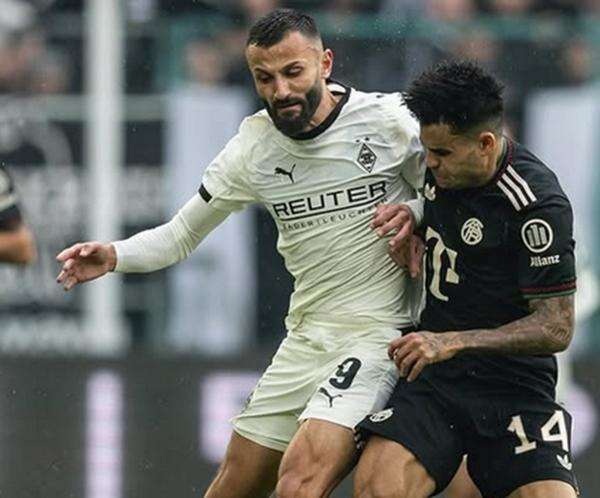 Bayern Hancurkan Gladbach 0-3: Kartu Merah di Menit 19 Jadi Titik Balik Tragis!