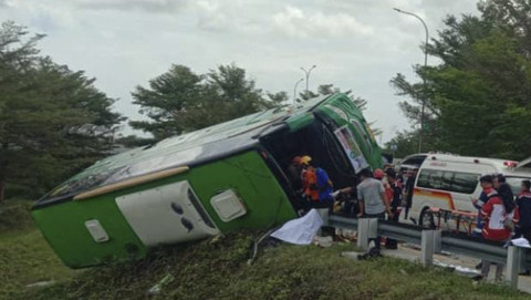 Kronologi Mengerikan Kecelakaan Bus di Tol Pemalang: 4 Tewas, Bus Terguling Usai Melaju Kencang