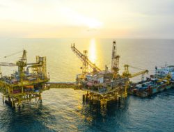 Pertamina Pacu Produksi Migas & EBT: Target 1 Juta Barel/Hari di 2030!