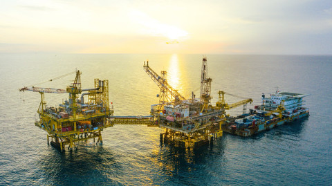 Pertamina Pacu Produksi Migas & EBT: Target 1 Juta Barel/Hari di 2030!