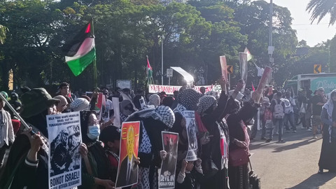 Demo Palestina Gempark Kedubes AS: Rock, Massa, dan Tuntutan Tegas untuk Israel