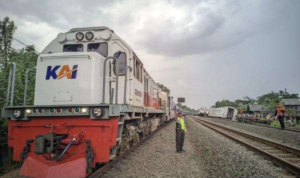 KA Purwojaya Anjlok di Stasiun Kedunggedeh, Ini Kata KAI dan Kondisi Terkini Penumpang