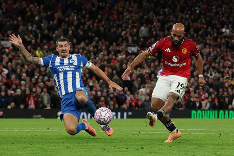 MU Hantam Brighton 4-2: Gol Spektakuler di Injury Time Gagalkan Comeback!