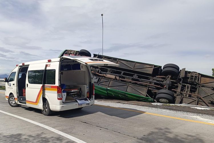 Kronologi Mencekam Kecelakaan Bus di Tol Pemalang: Rem Blong & Jaminan UHC untuk Korban