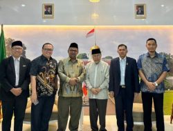 Dari Toilet Pesantren ke Kursi Wakil Menteri: Kisah Nostalgia Man Sokry Kembali ke UIKA Bogor