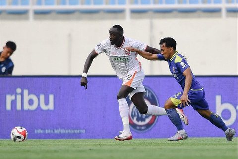 Drama 2 Kartu Merah & VAR, Arema FC Tumbang 1-3 dari Borneo FC di Kandang Sendiri