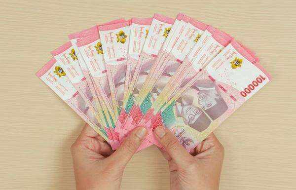 Rupiah 2025: Pelemahan 2% Ternyata Sinyal Kuat di Tengah Badai Global?