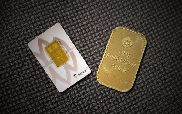 Harga Emas Antam Anjlok! Cek Daftar Terbaru & Harga Buyback Hari Ini