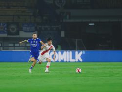 Persib Tumbangkan Persis 2-0 dengan 10 Pemain! Ini Kunci Kemenangan Heroik Maung Bandung