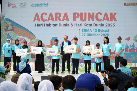 Dari Garut untuk Dunia: Kisah Ferdiansyah Kalahkan 252 Peserta dengan Karya yang Bikin Luna Maya Terpukau