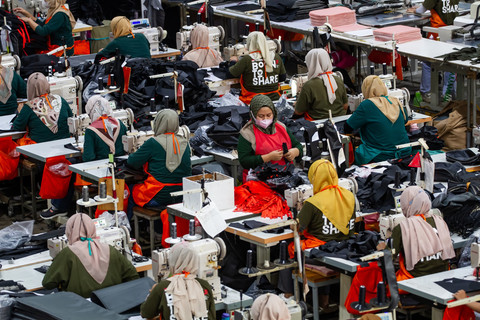 Bangkitnya Raksasa Tidur: Industri Tekstil Indonesia Kembali Mendunia dengan Strategi Baru!