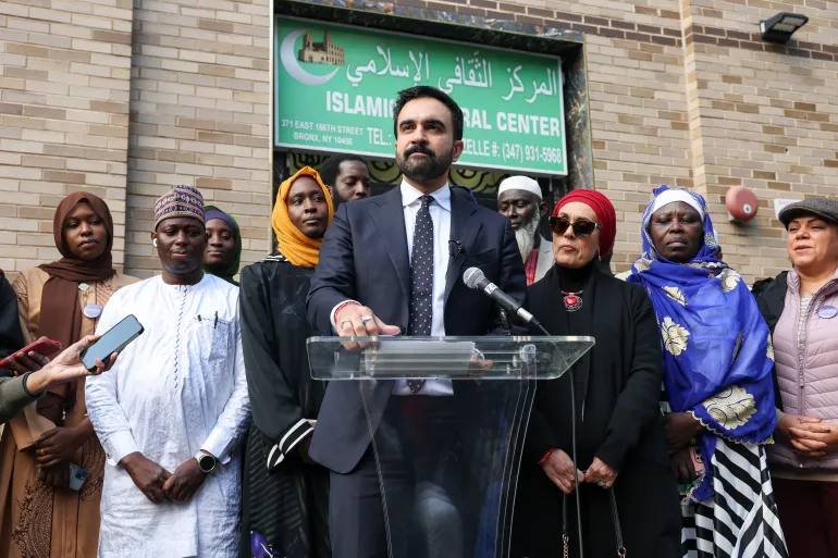 Zohran Mamdani, Muslim yang Kalahkan Stigma 9/11 dan Bisa Jadi Wali Kota Pertama New York