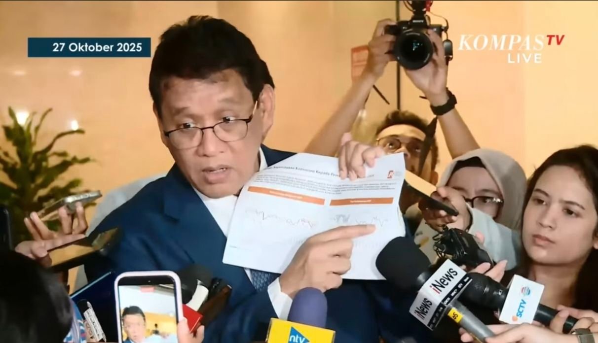 Purbaya Yudhi Sadewa Dikritik Habis-habisan: Apa yang Sebenarnya Terjadi di Balik Layar?