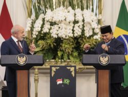 Bahasa Portugis Masuk Kurikulum? DPR Ingatkan 3 Hal Krusial Ini!