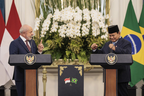 Bahasa Portugis Masuk Kurikulum? DPR Ingatkan 3 Hal Krusial Ini!