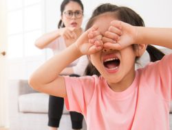 Stop! Jangan Lakban Mulut Balita yang Suka Gigit, Ini 5 Solusi Psikolog yang Lebih Manjur