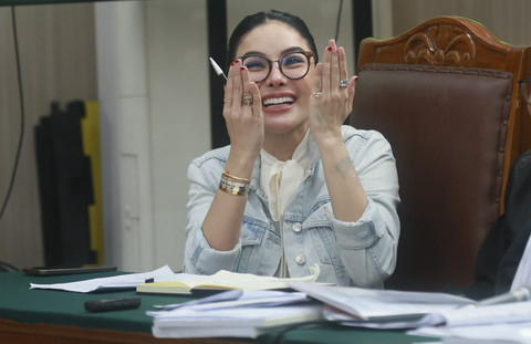 Gugatan 11 Tahun Penjara! Nikita Mirzani Teriak Doain Aku Saat Hadapi Sidang Pemerasan & TPPU