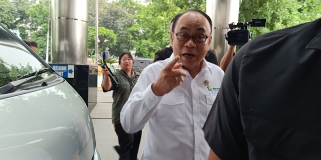 Buni Yani Bongkar Dua Opsi Mengejutkan: Budi Arie Bohong atau Ijazah Jokowi Palsu?