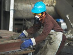 Mengapa Produk Solder RI Kalah Murah dari Malaysia? Ini Jawaban Mengejutkan Wakil Menteri