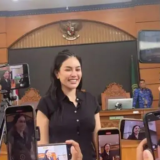 Vonis 4 Tahun Nikita Mirzani: Vonis Lebih Ringan, Kisah Pemerasan Rp4 Miliar Terungkap!