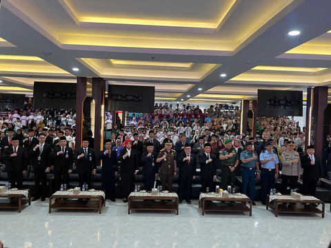 Gubernur Kalbar Ria Norsan Bongkar Rahasia Pemuda Sejati, Siapa Saja yang Diberi Penghargaan?