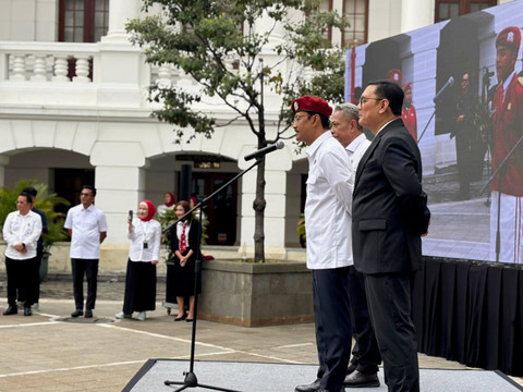 Soeharto vs Gus Dur: Siapa yang Akhirnya Jadi Pahlawan Nasional 2025?