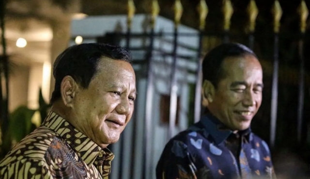 3 Hantu Politik yang Bisa Goyang Pemerintahan Prabowo: Ijazah Gibran hingga Utang Whoosh!
