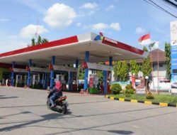 Harga BBM Pertamina Hari Ini Naik? Cek Daftar Lengkap & Wilayah Terbaru 2025!