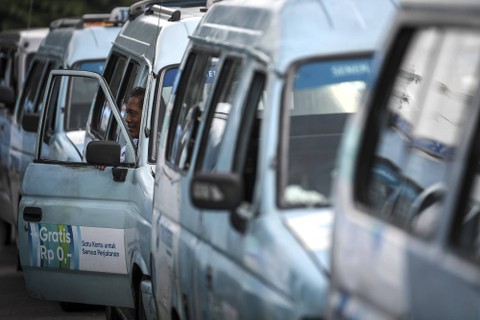 Sopir Jaklingko Ditegur Gubernur, Ini 5 Fakta yang Bikin Warga Geram!