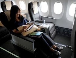 Rahasia Tiket Pesawat Murah 2025: 3 Waktu Ini Bisa Hemat Jutaan Rupiah!
