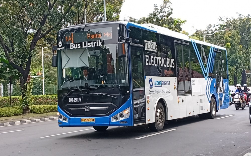 Tarif Transjakarta Naik ke Rp 7.000? Ini Kata Gubernur dan Dampaknya Buat Penumpang