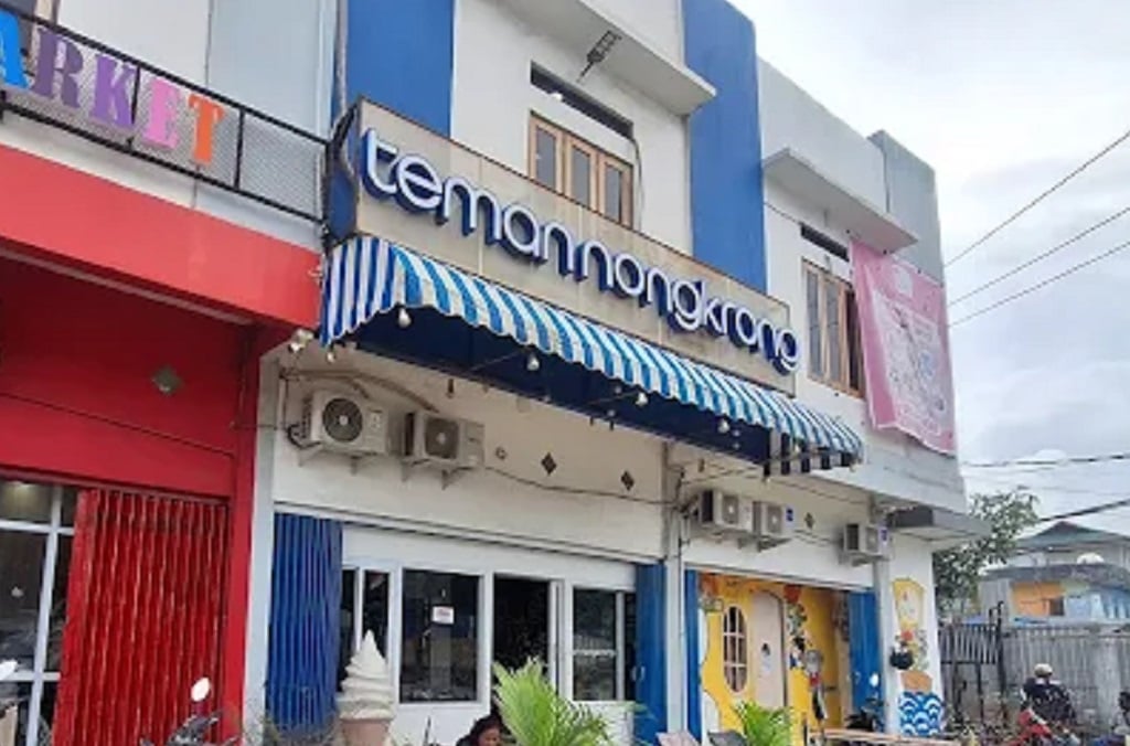 10 Tempat Nongkrong di Jayapura yang Bikin Betah & Pemandangannya WOW!