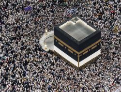 Biaya Haji 2026 Turun Drastis! Cek Rincian & Syaratnya yang Mengejutkan