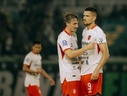 Reuni Emosional di Bali United Vs Persib: Kisah Mantan Rekan Zwolle yang Kini Jadi Lawan