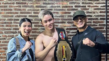 Deddy Corbuzier Digugat Cerai Sabrina, Reaksi Azka Bikin Pilu: I Think Hes Happy