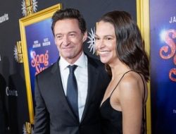 Hugh Jackman & Sutton Foster Akhirnya Buka Suara di Red Carpet AFI 2025: Ini yang Bikin Heboh!