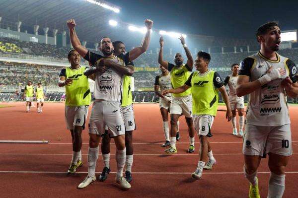 Persija Jakarta Guncang Super League 2025-2026: Rahasia Menjadi Monster Tandang yang Ditakuti!