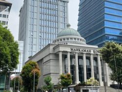 MK Tolak Usia Pemuda 40 Tahun, Generasi Milenial Kecewa? Ini Alasannya!