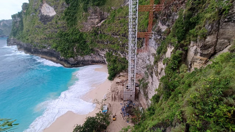 Lift Kaca Nusa Penida Diperiksa Koster: Bakal Ditutup Paksa Gara-gara Ini?