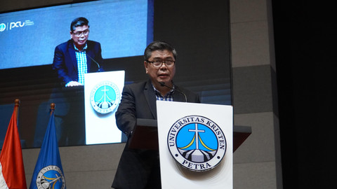 Era Baru UK Petra hingga Unair: Inilah Para Rektor yang Pimpin Transformasi Kampus Surabaya