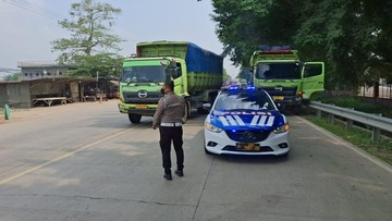 Dibatasi Malam Hari, Truk Tambang Banten Baru Boleh Operasi Pukul 22.00-05.00 WIB