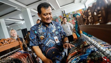 Gubernur Jateng Resmikan UMKM Batik Windasari: Kisah Haru & Strategi Dongkrak Ekonomi Kreatif