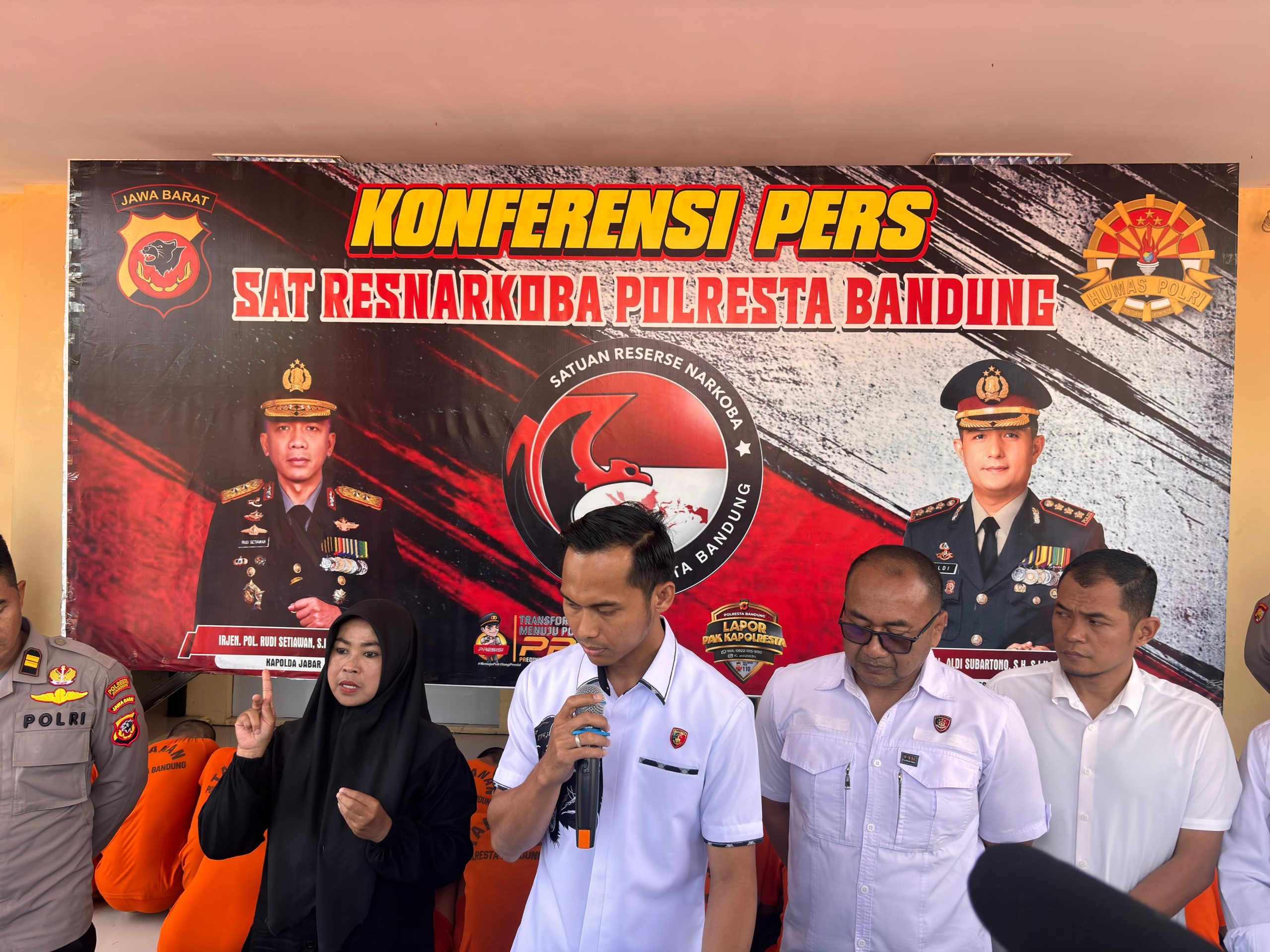 Polresta Bandung Gagalkan Peredaran Tembakau Sintetis 1,8 Kg, Modusnya via Medsos!