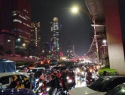 Jakarta Macet Total! Ini 4 Titik Rawan yang Harus Dihindara Malam Ini