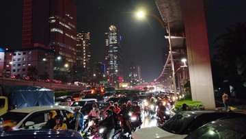 Jakarta Macet Total! Ini 4 Titik Rawan yang Harus Dihindara Malam Ini