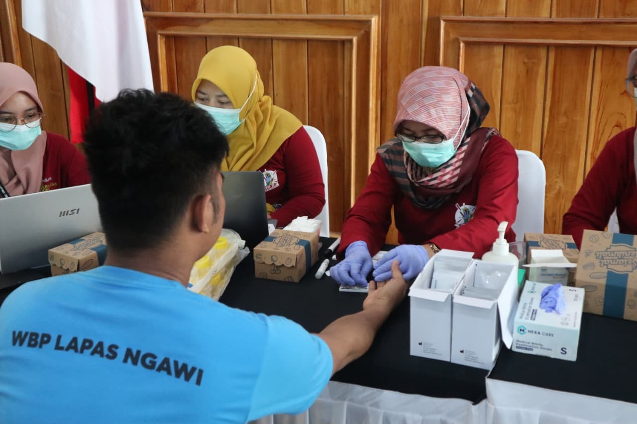 Deteksi Dini TBC & HIV di Balik Jeruji: Lapas Ngawi Periksa 200 Warga Binaan, Ini Hasilnya!