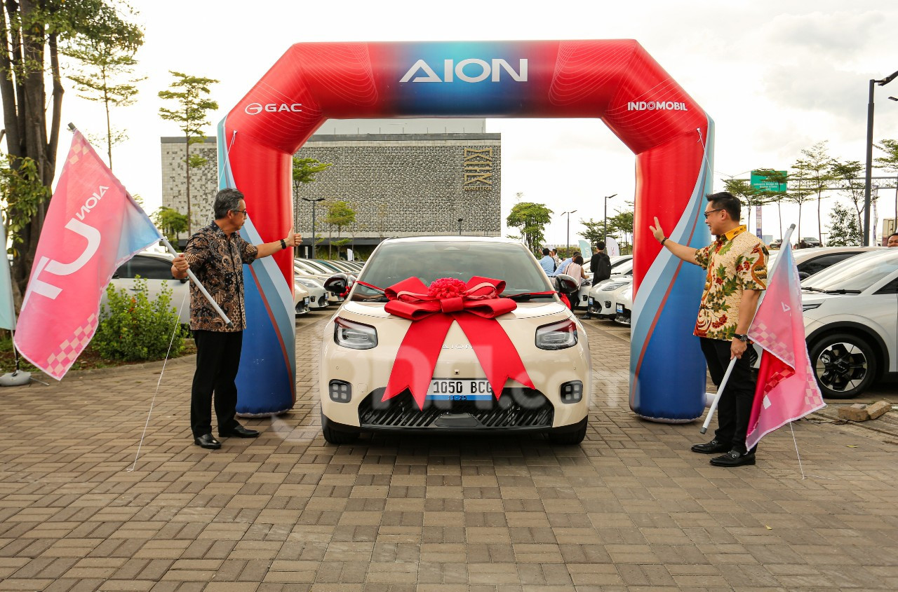 AION UT Resmi Tiba! Mobil Listrik 40% Lokal Ini Siap Guncang Pasar dengan Harga Rp 325 Jutaan