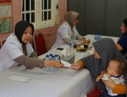 Brimob Polda Metro Jaya Buka Klinik Gratis di Senen, 218 Warga Diperiksa dan Hasilnya Mengejutkan!